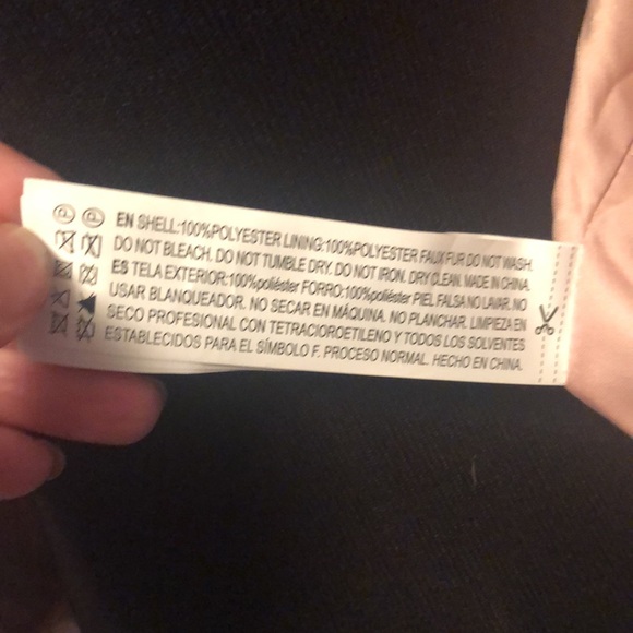 NWT Fluffy Pink Forever 21 Jacket 🧥 - Picture 9 of 17